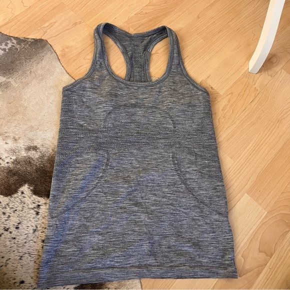 Lululemon Swiftly Tech Racerback Heathered Grey Size 6 - Picture 2 of 8